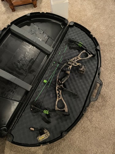 Hoyt charger compound - hoyt, bow