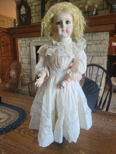 Doll artist mary benner - artist,