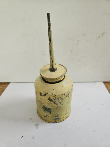 Old vintage collectibl oil can - vintage,
