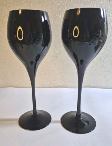 Solid black glass wine water - wine,