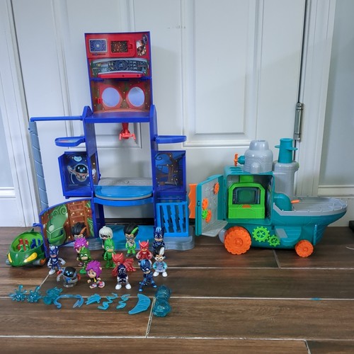 Masks and paw patrol - pj,
