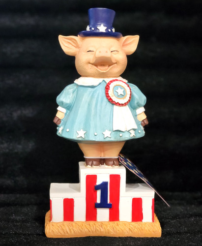 Smiley pig blue dress - smiley, figurine