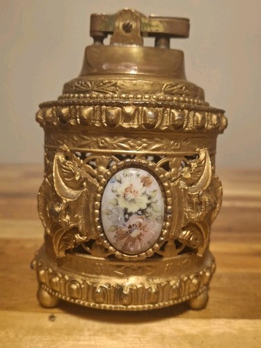 Vtg gold tone - tone, table