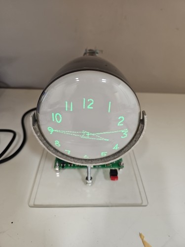 Oscilloscope clock with inch - clock, 5