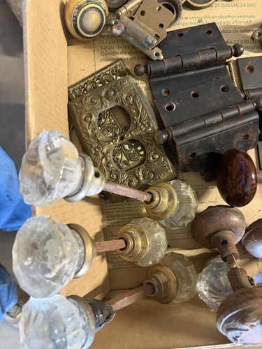 Vintage lot door knobs - 21,