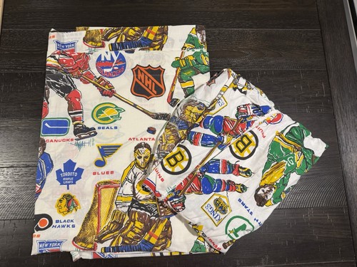 Vintage nhl hockey bedsheet - nhl,