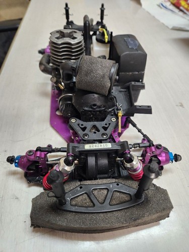 Hpi nitro rs4 - 3, car