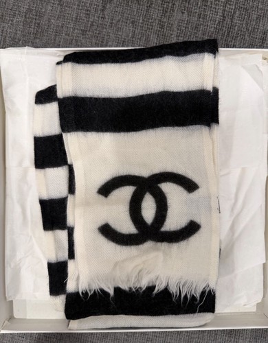 Authentic chanel black - authentic,