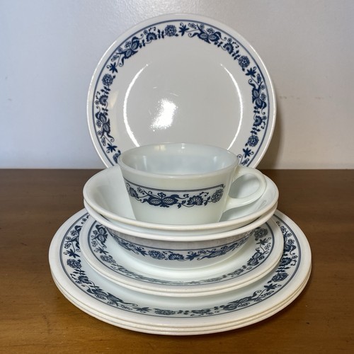 Corelle old town blue onion - corelle,