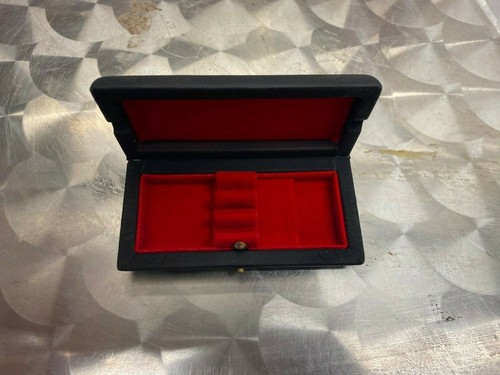 Oboe reed case for reeds - case, 3