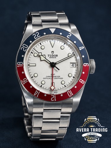 Tudor black bay gmt - black,