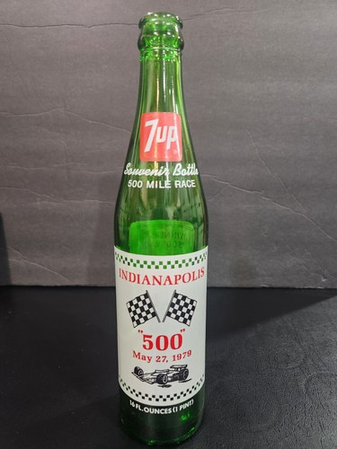 Vintage bottle 1979 - 7-up,