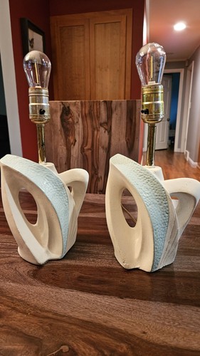 Vintage beautiful pair small - beautiful,