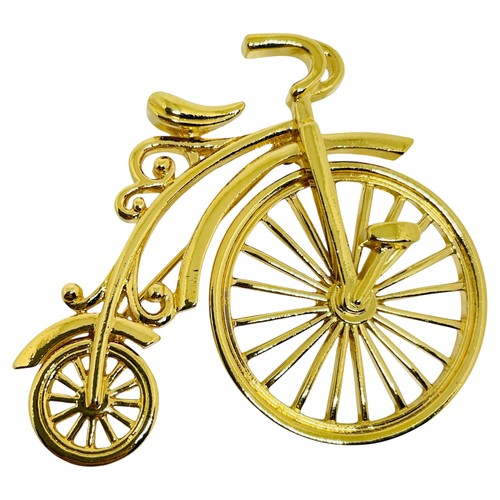 Avon gold tone heirloom - avon, style