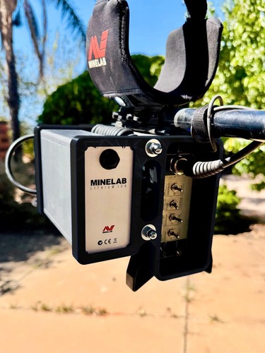 Battery mount kit - battery, minelab