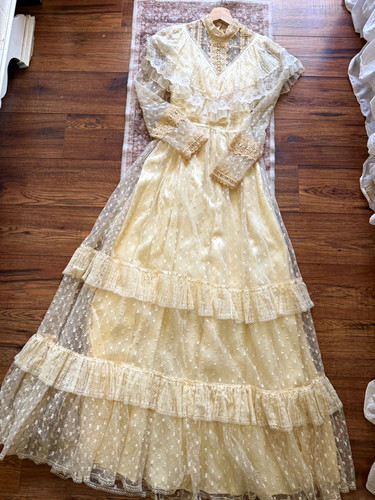 Gunne sax ivory lace line - sax,