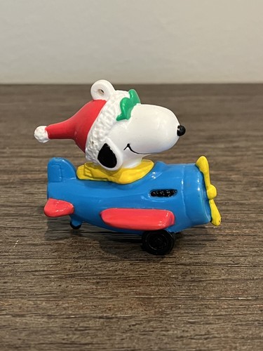 Vtg united feature pvc snoopy - united,