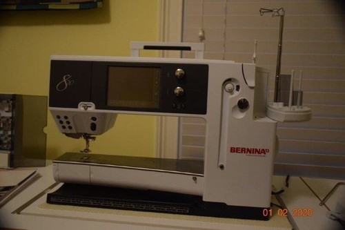 Bernina 820 sewing with - 820,