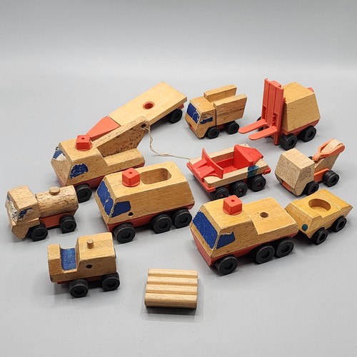Lot mattel wooden - 11, toys