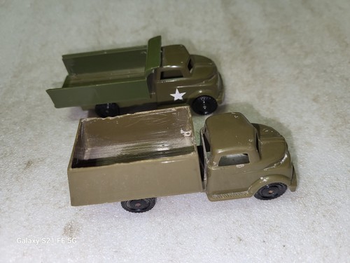 Two vintage pyro army - vintage, us