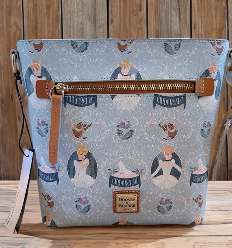 Disney dooney bourke - dooney,