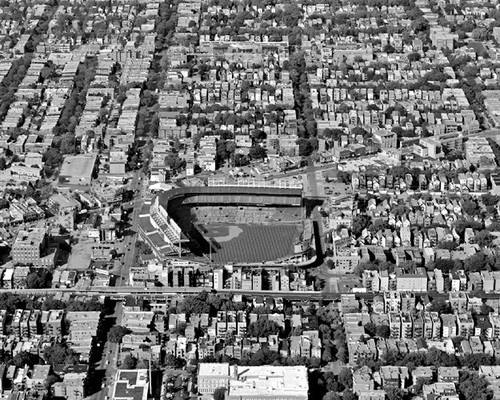 Chicago cubs wrigley field - chicago,