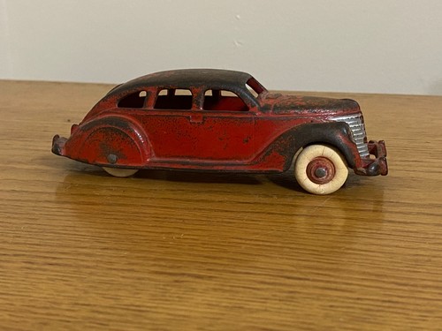 Hubley cast iron sedan - cast,