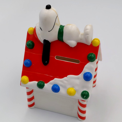 Snoopy dog house coin - snoopy,