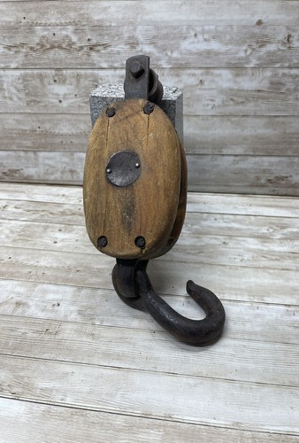 Pulley wood and metal - metal,