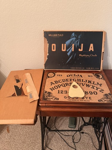 Vintage ouija board - 60-70/,