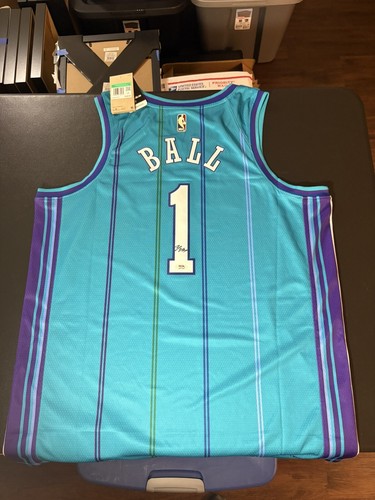 Lamelo ball autographed - lamelo,