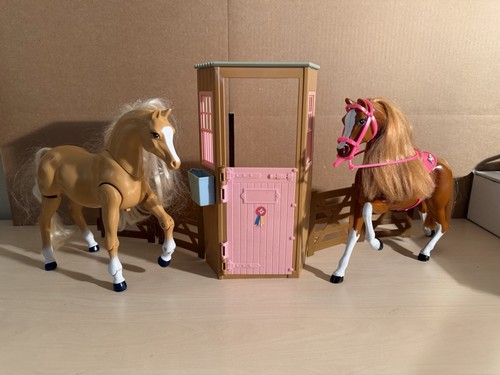 Barbie horses with corral - horses, and