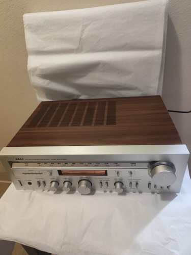 Akai stereo receiver - akai, am
