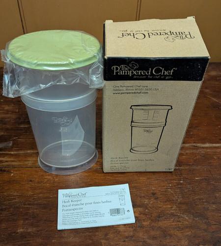 Pampered chef herb keeper - herb,