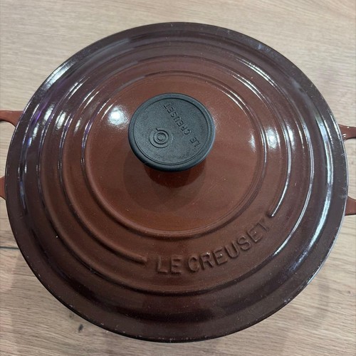 Creuset brown vintage - le,