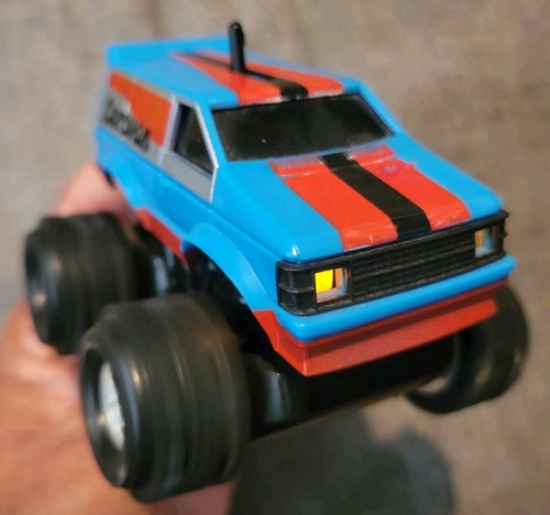 Stomper 4x4 toys van caravan - 4x4,