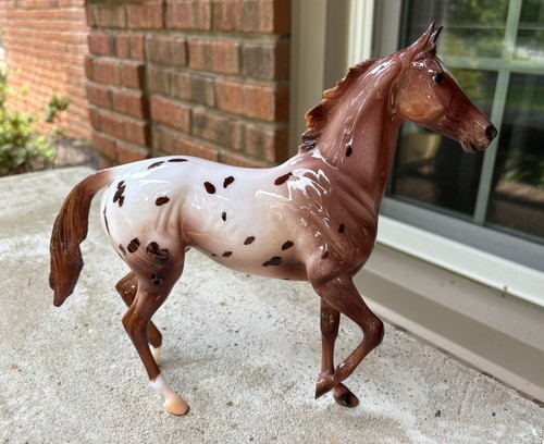 Breyer 2020 sassy - 2020, glossy