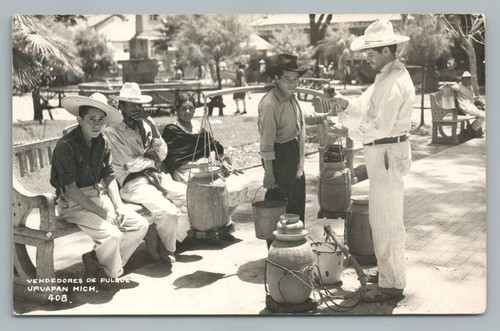 Pulque vendors uruapan - vendors,
