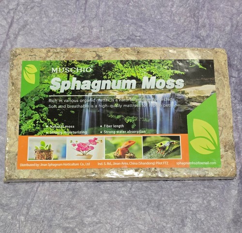 Compressed sphagnum moss brick - compressed,
