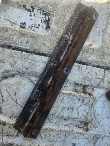 Cub cadet hood hinge 1650 - cadet, 1450