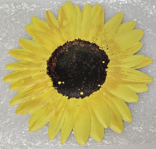 Yellow daisy wall hanging - yellow,