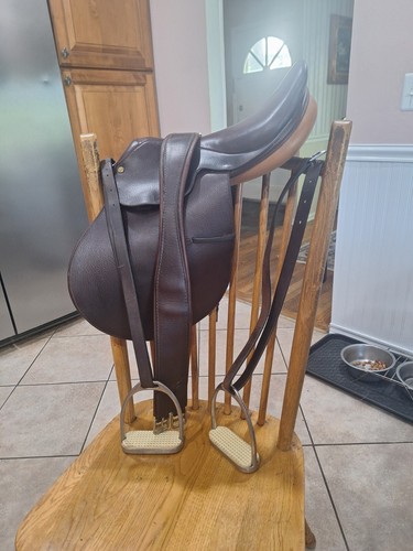 Collegiate saddle - collegiate,