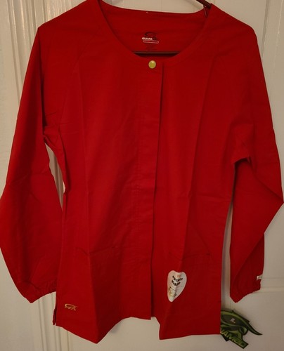 Nwt iguana med scrubs snap - med,