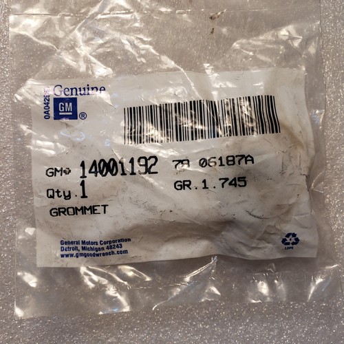 Crankcase vent grommet - vent,
