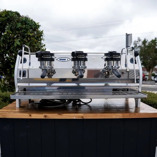 Pre owned marzocco - pre-owned, strada