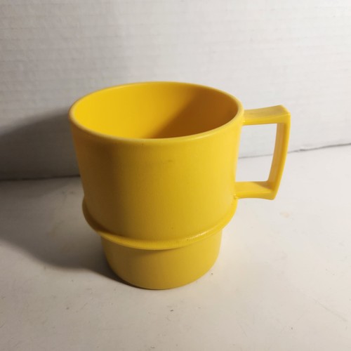 Tupperware yellow harvest - yellow,