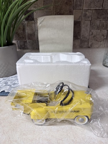 Yellow 743 dump truck - yellow,