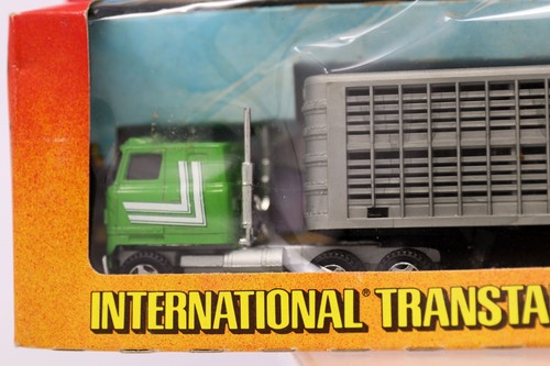 Ertl trucks the world - trucks, of