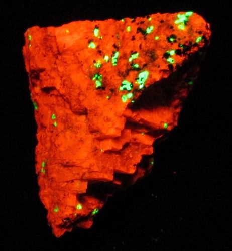 Willemite calcite - willemite,