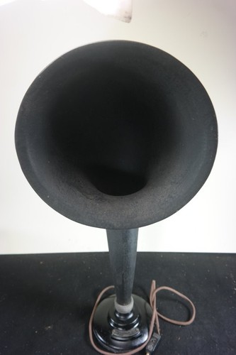 Old 1920s radiola radio - 1920s, horn
